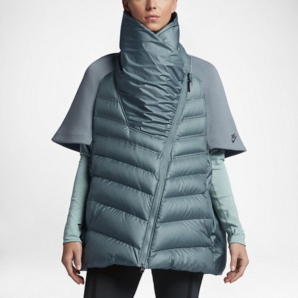 Nike aeroloft puffer cape jacket oversized